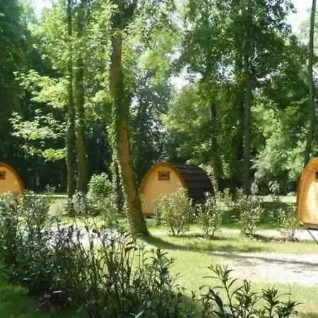 Camping 2 Etoiles - Piscine - Eecead