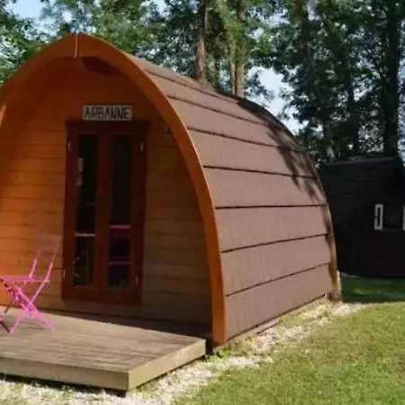 2 Etoiles - Piscine - Eecead Campsite *