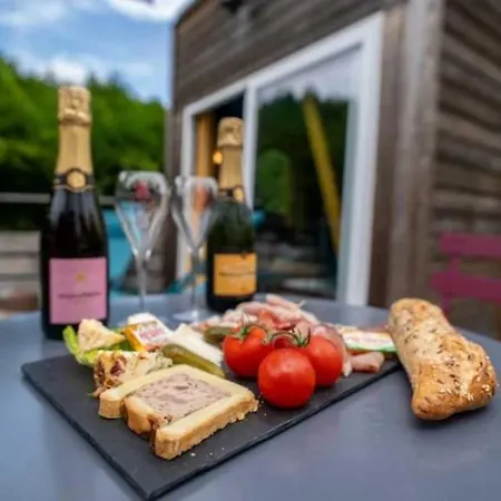 Camping 2 Etoiles - Piscine - Eecead Bar-sur-Aube